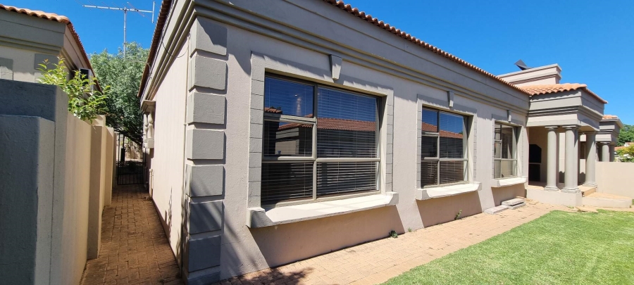 3 Bedroom Property for Sale in Dan Pienaar Free State